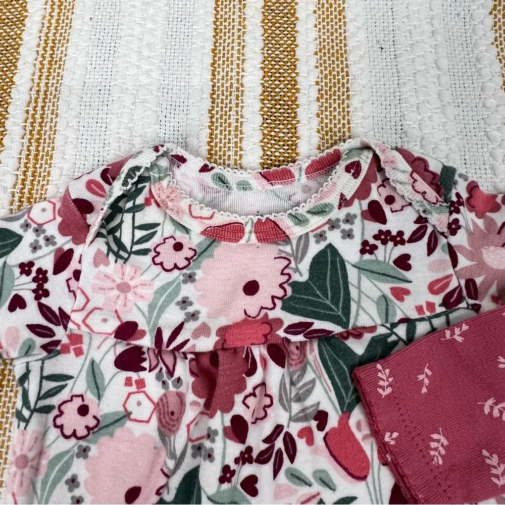 Carter's Just One You®️ Baby Girls' Floral Jumpsuit  Size ‎ Newborn